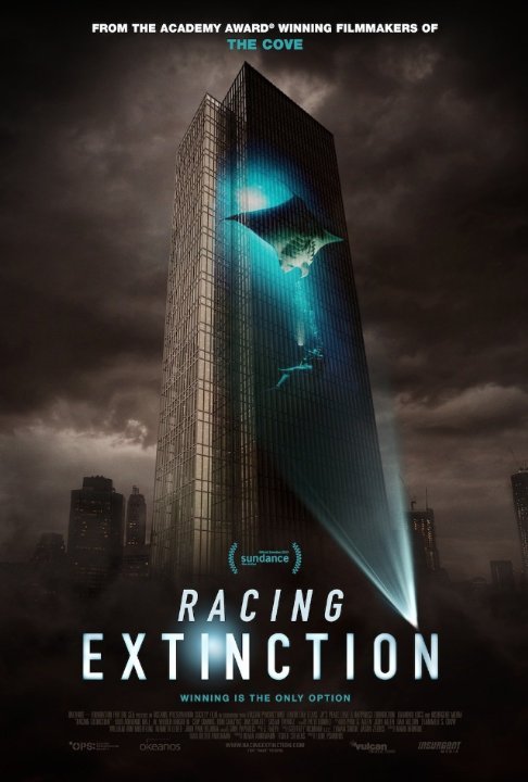 L'affiche du film Racing Extinction