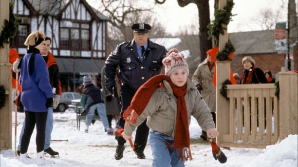 Home Alone 1990 By Chris Columbus 