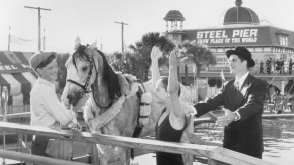  Wild Hearts Can't Be Broken : Gabrielle Anwar, Michael  Schoeffling, Cliff Robertson, Kathleen York, Frank Renzulli, Nancy Moore,  Lisa Norman, Lorianne Collins, Elizabeth Hayes, Laura Lee Norton, Steve  Miner, Matt Williams