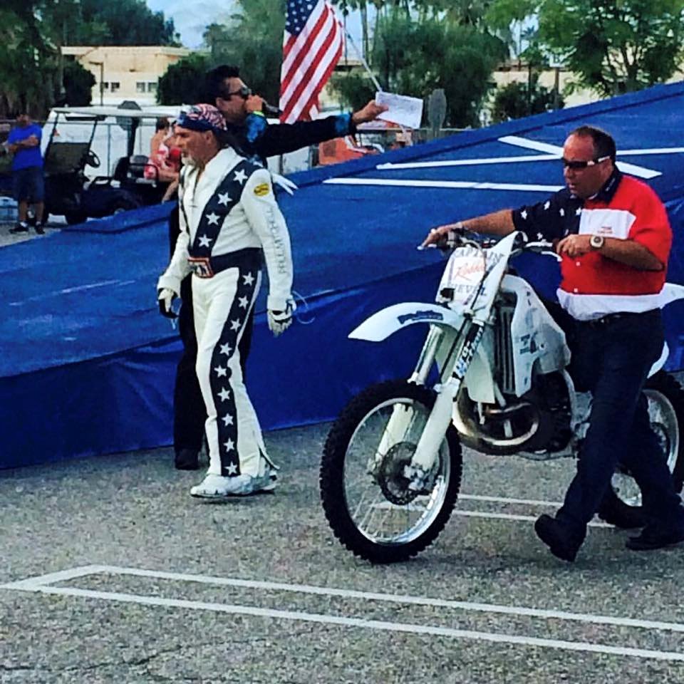 Chasing Evel: The Robbie Knievel Story (2017) By Jesse James Miller