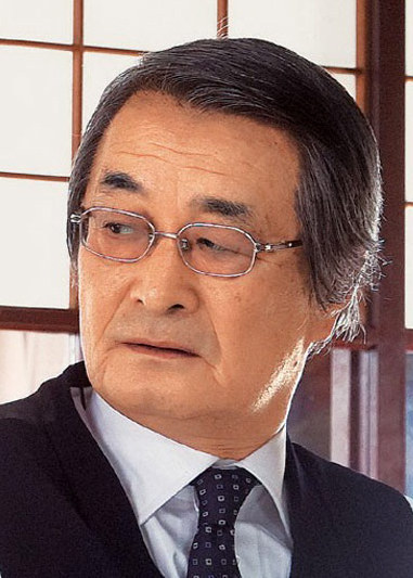 Tsutomu Yamazaki