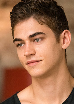 Hero Fiennes-Tiffin