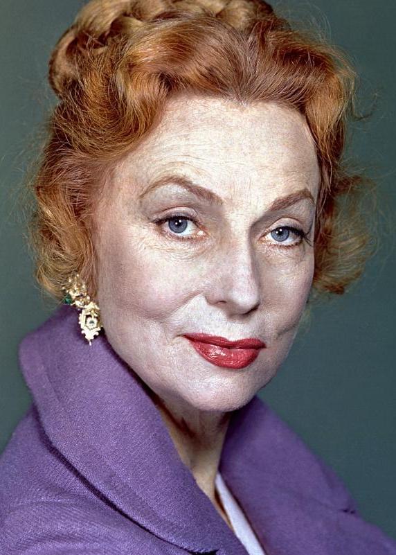 Agnes Moorehead 7525